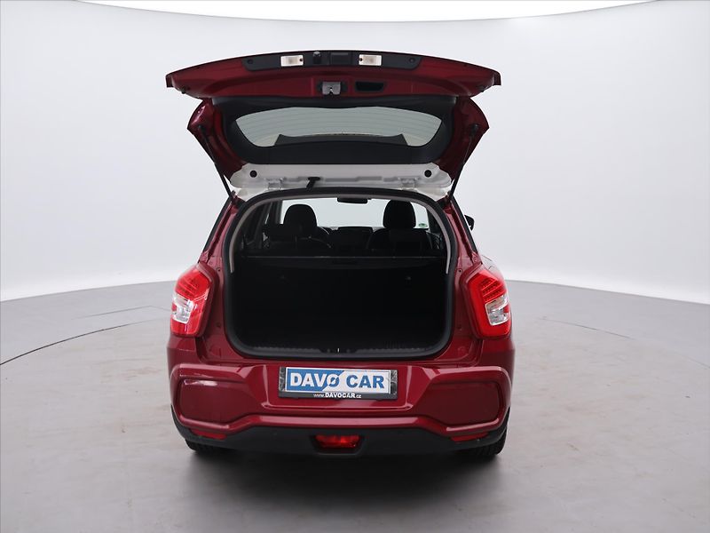 SsangYong Tivoli 1,5 T-GDI 120kW Grand Automat - fotka 9 z 33