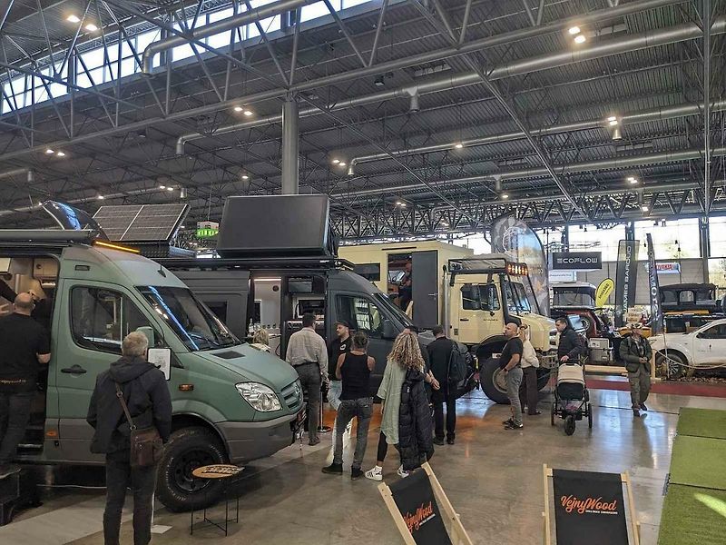 Na Caravaningu se představily expediční speciály, které zvládnou projet i Saharou