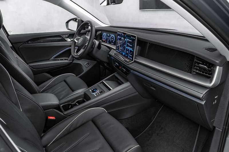 Volkswagen Tayron 2,0TDI DSG 7míst Matrix Ergo 3 - fotka 12 z 20