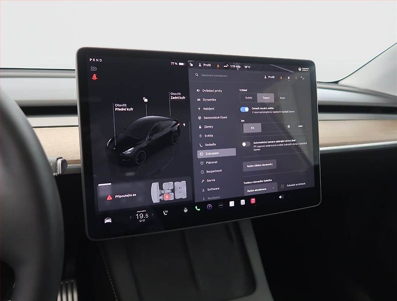 Tesla Model Y (2023) Performance 79kWh, SoH 93% - fotka 25 z 33
