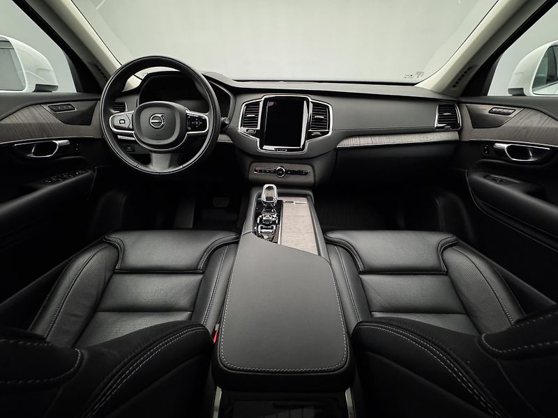 Volvo XC90 B5 AWD INSCRIPTION AUT CZ - fotka 2 z 55