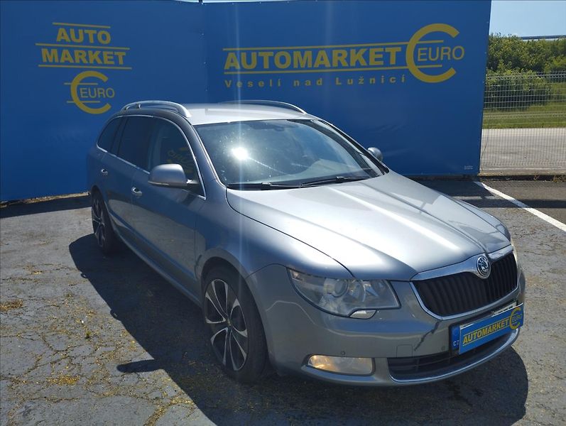 Škoda Superb 2,0 TDi 125 KW DSG - fotka 3 z 16