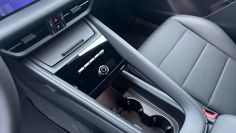 Porsche Macan (2026) 4 - fotka 22 z 30