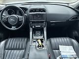 Jaguar F-Pace 3,0 d 221kw AWD Aut. DPH - náhled 13