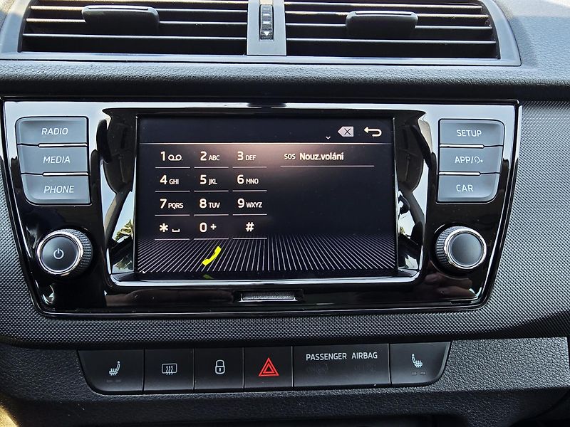 Škoda Fabia 1.0TSI 70KW TOUR SmartLink ČR  - fotka 24 z 32