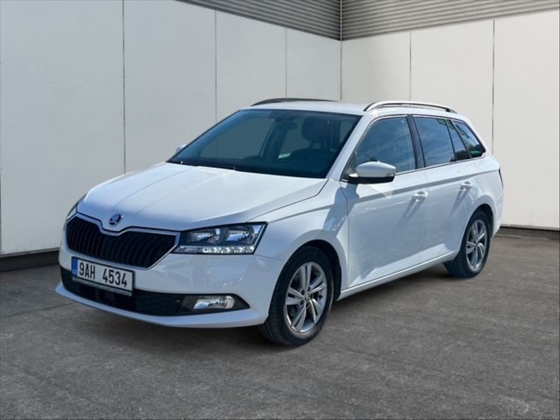 Škoda Fabia 1,0 TSI Ambition - fotka 3 z 11
