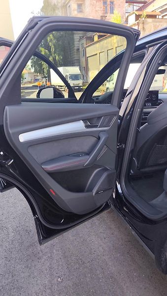 Audi Q5 (2023) Sportback S-line, B&O, Quattro - fotka 29 z 47