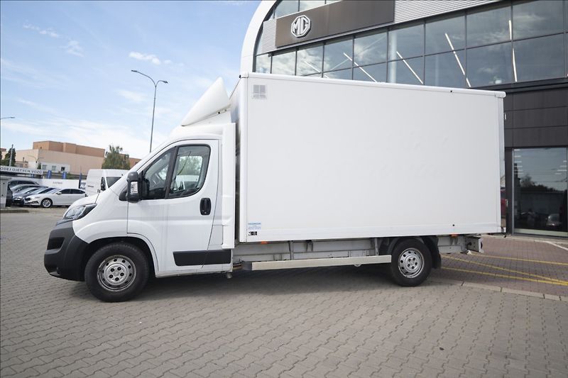 Peugeot Boxer 2,2 BlueHDI 1. MAJITEL ČR DPH - fotka 2 z 28