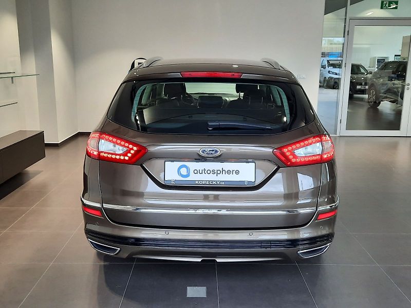 Ford Mondeo (2016) Kombi Vignale 2.0 TDCI Automat - fotka 5 z 10