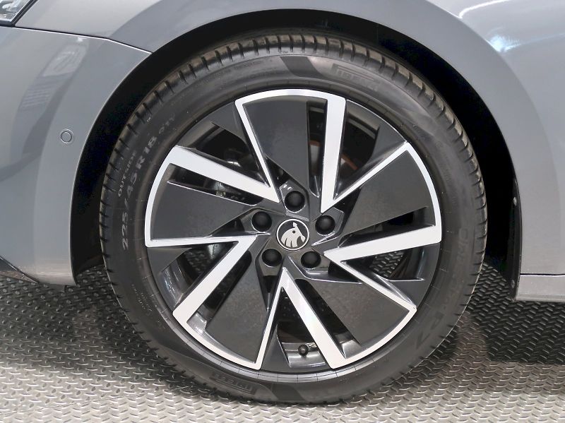Škoda Octavia (2025) SPORTLINE 2.0TDI 110KW DSG CAN - fotka 12 z 43