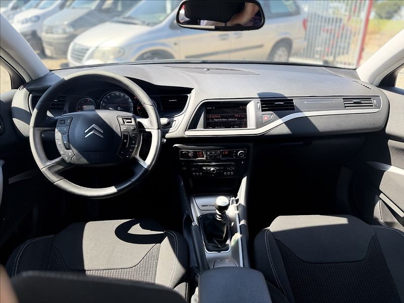 Citroën C5 2,0 HDI 103kW NOVÉ ROZVODY - fotka 19 z 28