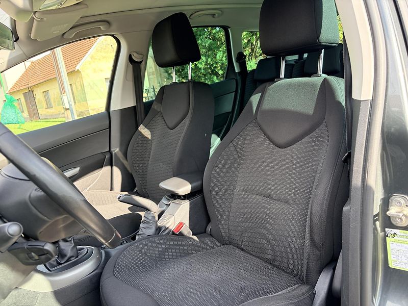 Peugeot 308 SW 1.6i PANORAMA LPG - fotka 10 z 27