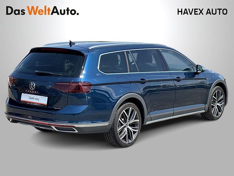 Volkswagen Passat Variant (2021) 2.0 TDI 4Motion DSG Alltrack - fotka 2 z 29