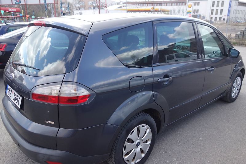 Ford S-MAX 2,0TDCi 96kW .Zachovalý ! - fotka 5 z 19