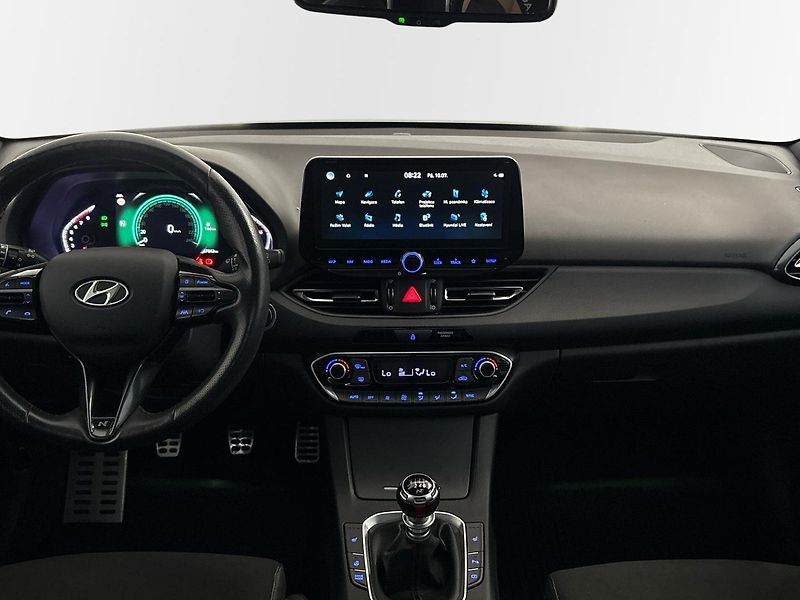 Hyundai i30 (2021) Mild HYB 1.5 TGDi N-line kombi - fotka 5 z 43
