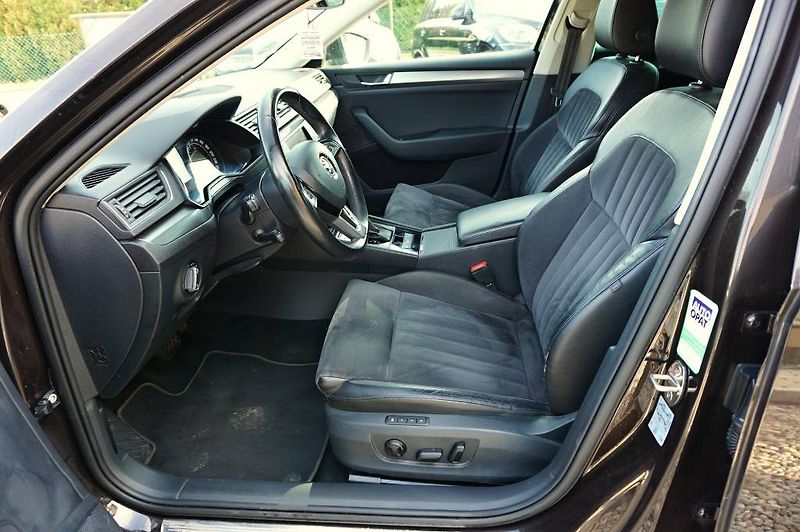Škoda Superb (2016) STYLE PLUS 2,0 TDI 110 kW - fotka 35 z 53
