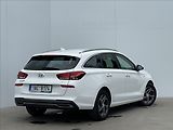 Hyundai i30 1,5 T-GDI AT7 Combi Smart PDC - náhled 2