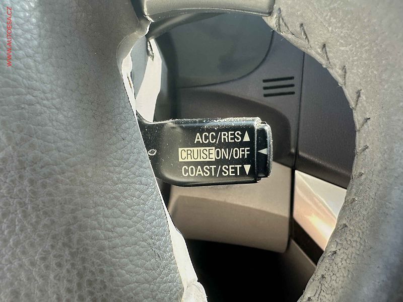 Mitsubishi Grandis (2004) 2.4i, AT, AC - fotka 12 z 17