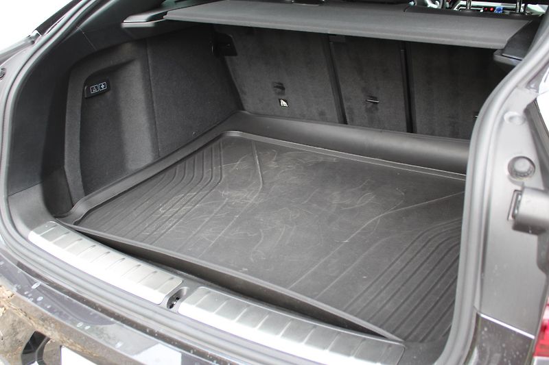 BMW X4 xDrive30d Mpaket - fotka 25 z 28