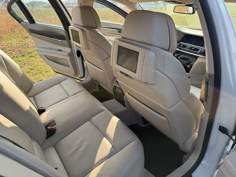 BMW Řada 7 (2011) 740 Xd Výměna možná! - fotka 39 z 50