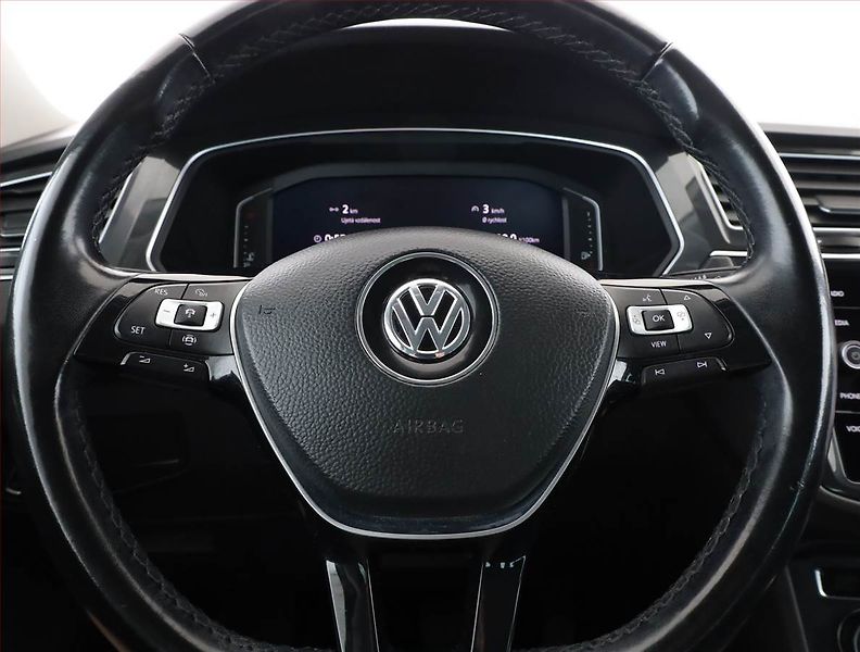 Volkswagen Tiguan (2019) R-Line 2.0 TDI - fotka 8 z 18
