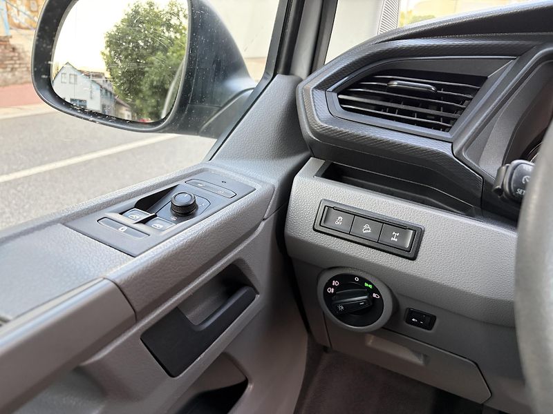 Volkswagen Transporter - fotka 17 z 23