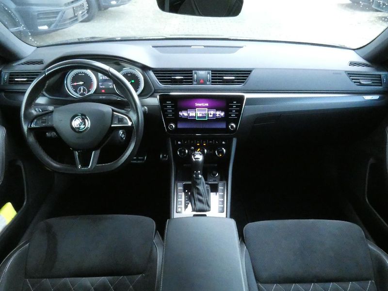 Škoda Superb Combi Sportline 2.0 TDI 4x4 DS - fotka 16 z 30