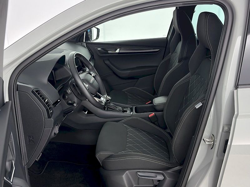 Škoda Karoq (2026) DSG 2.0 TDI 110 kW 4x4 Sportli - fotka 7 z 35