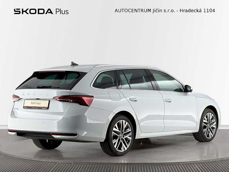 Škoda Octavia (2025) Combi 1.5TSI 110kW Exclusive S - fotka 2 z 37
