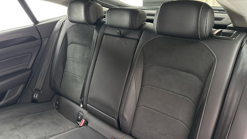 Volkswagen Arteon 2.0 TDI DSG Elegance - fotka 16 z 27