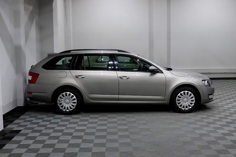 Škoda Octavia 3 Combi 1.2 TSI 77 kW - fotka 4 z 26