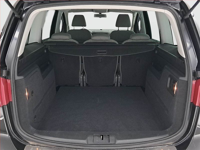 Seat Alhambra (2011) 1.4 TSI, Park. senzory - fotka 14 z 18