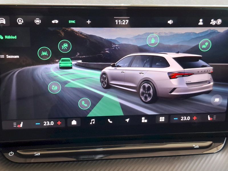 Škoda Octavia (2025) COMBI RS 2,0 TSI 195 KW 7-STUP - fotka 23 z 30