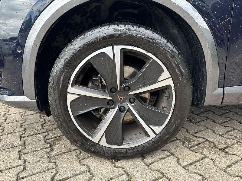 Cupra Formentor (2022) 1.5 TSI DSG - fotka 29 z 33