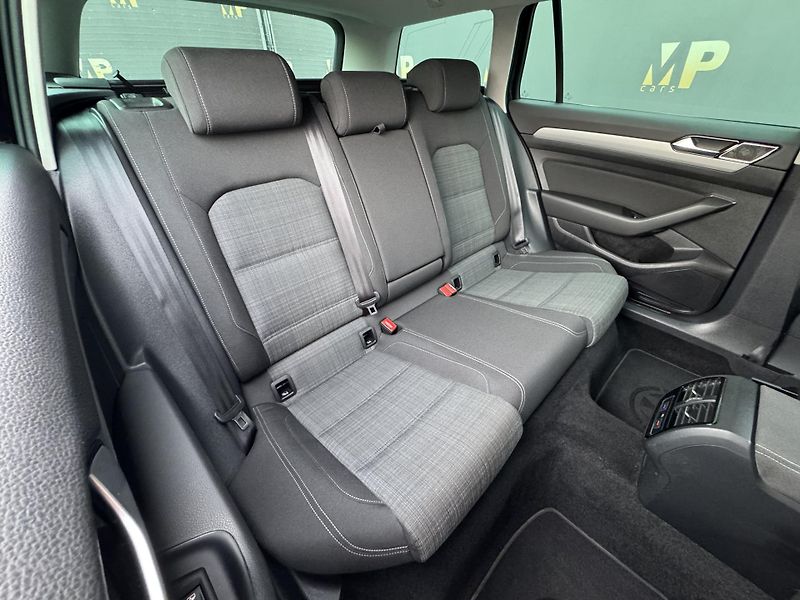 Volkswagen Passat (2020) 2.0TDi 140kW DSG Business, RZV - fotka 16 z 41