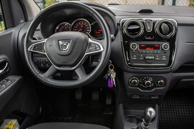Dacia Lodgy - fotka 9 z 19
