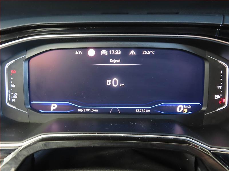 Volkswagen Taigo (2022) R-Line 1.5 TSI - fotka 11 z 14