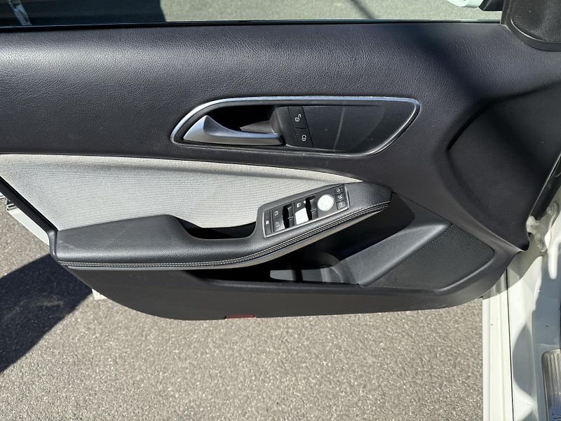 Mercedes-Benz Třídy A A 160 1.5 CDI 66kW - fotka 19 z 20
