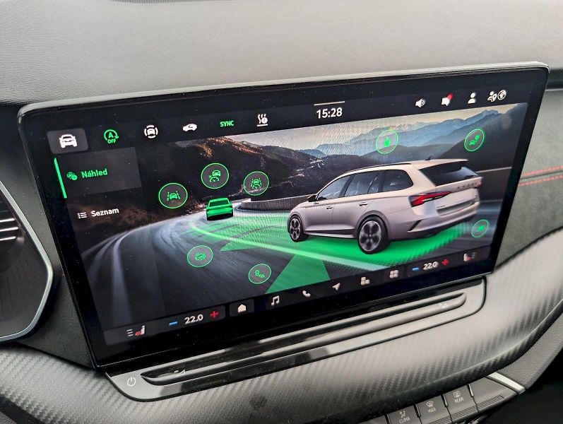 Škoda Octavia (2025) Combi 2.0 TSI / 195 kW DSG RS - fotka 21 z 30