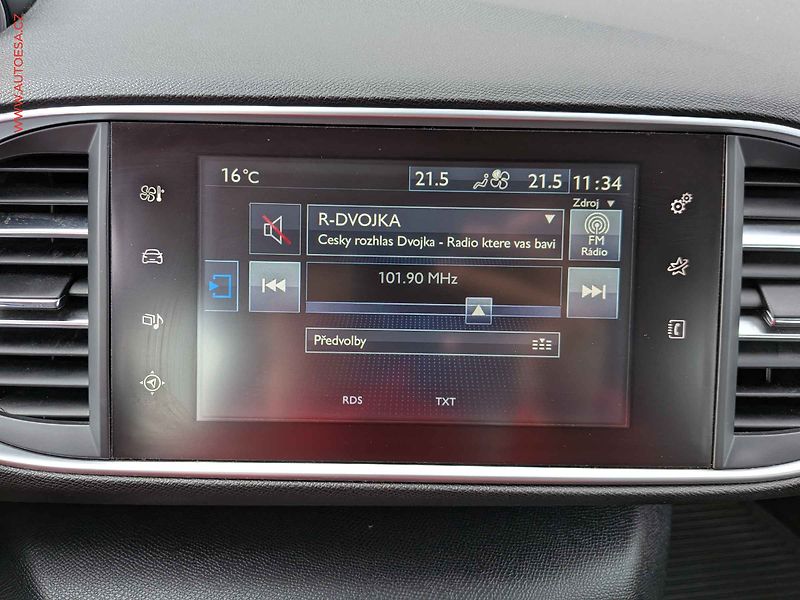 Peugeot 308 (2016) 1.2PT, ČR, LED, AC - fotka 11 z 14