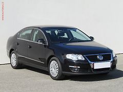 Volkswagen Passat (2006) 1.6i, navi, autoAC - fotografie inzerátu