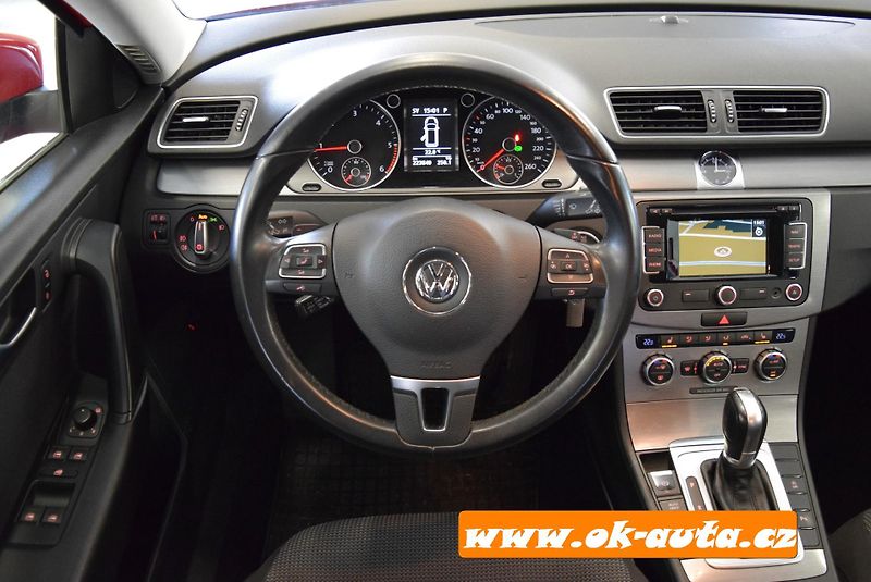 Volkswagen Passat 2.0 TDI DSG PRAVIDELNÝ SERRVIS - fotka 27 z 45