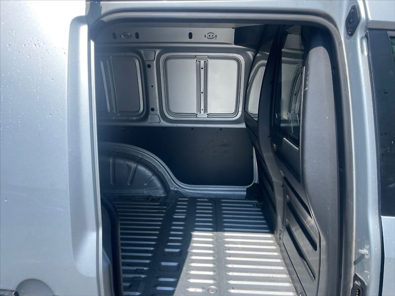 Volkswagen Caddy 2,0 TDI 55 - fotka 8 z 11
