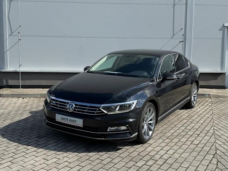 Volkswagen Passat - fotka 2 z 21