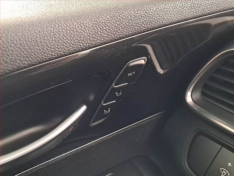 Kia Sorento (2016) Exclusive 2.2 CRDi, 4X4 - fotka 18 z 24