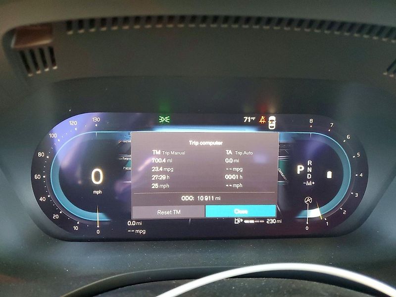Volvo XC60 (2023) Auto na cestě - fotka 9 z 13