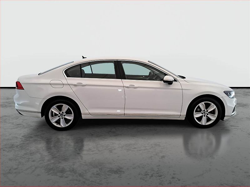 Volkswagen Passat (2020) 1.5 TSI - fotka 6 z 28