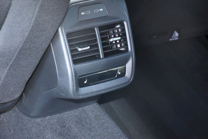 Škoda Superb (2025) COMBI PHEV 1.5 TSI 150kW DSG - fotka 22 z 29