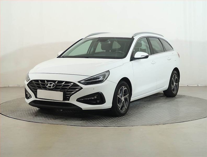 Hyundai i30 (2021) 1.6 CRDi, ČR,1.maj, Tempomat - fotka 2 z 14