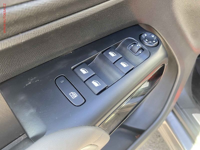 Citroën C5 Aircross (2019) 1.2PT, Shine, navi, kamera - fotka 13 z 18